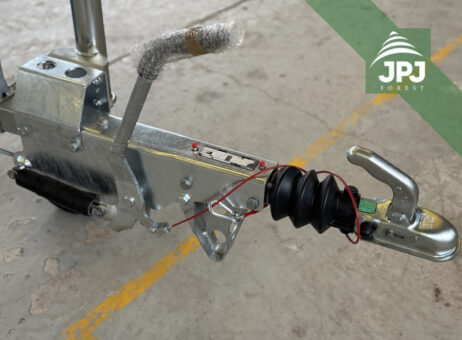 nájazdová brzda Knott - 4 kolies